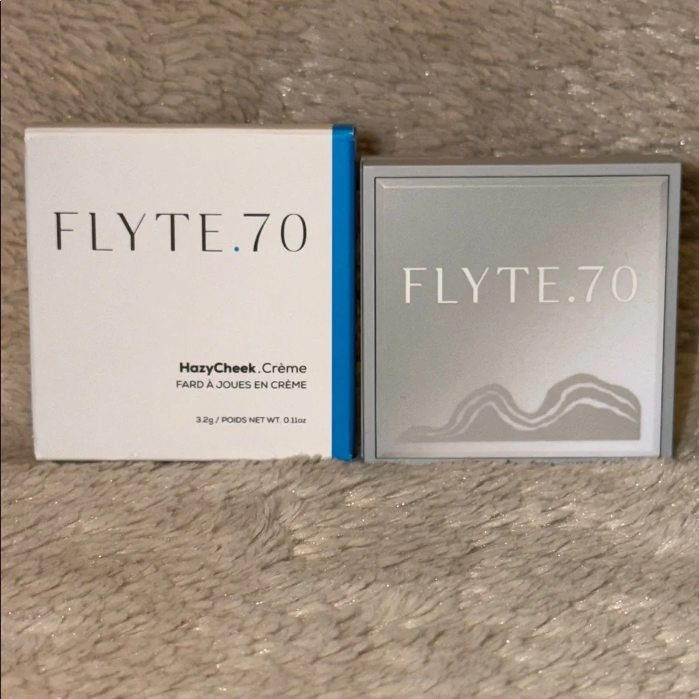 FLYTE.70 HazyCheek Crème Blush